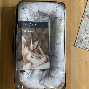 Deluxe Plus Dock a Tot Marble print